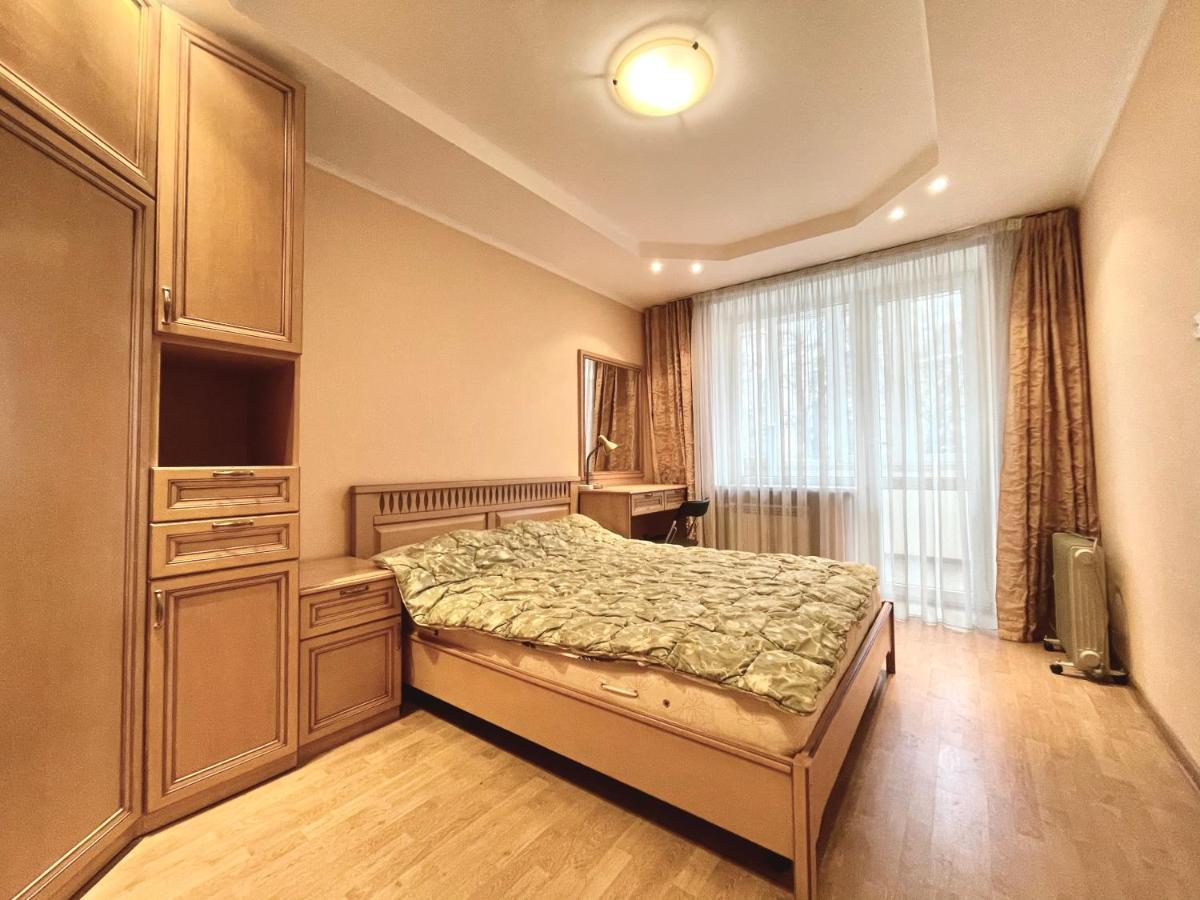 קייב Apartment Mala Zhytomyrska 10 מראה חיצוני תמונה