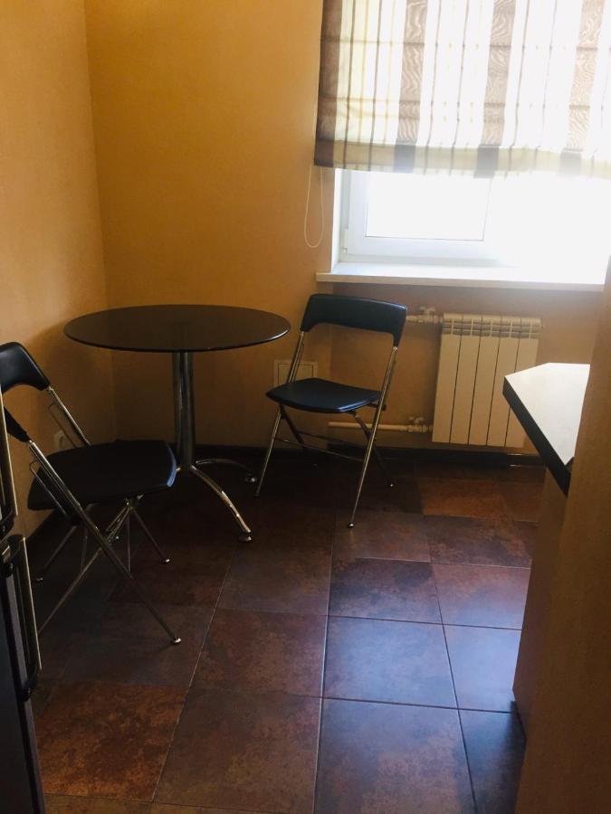 קייב Apartment Mala Zhytomyrska 10 מראה חיצוני תמונה
