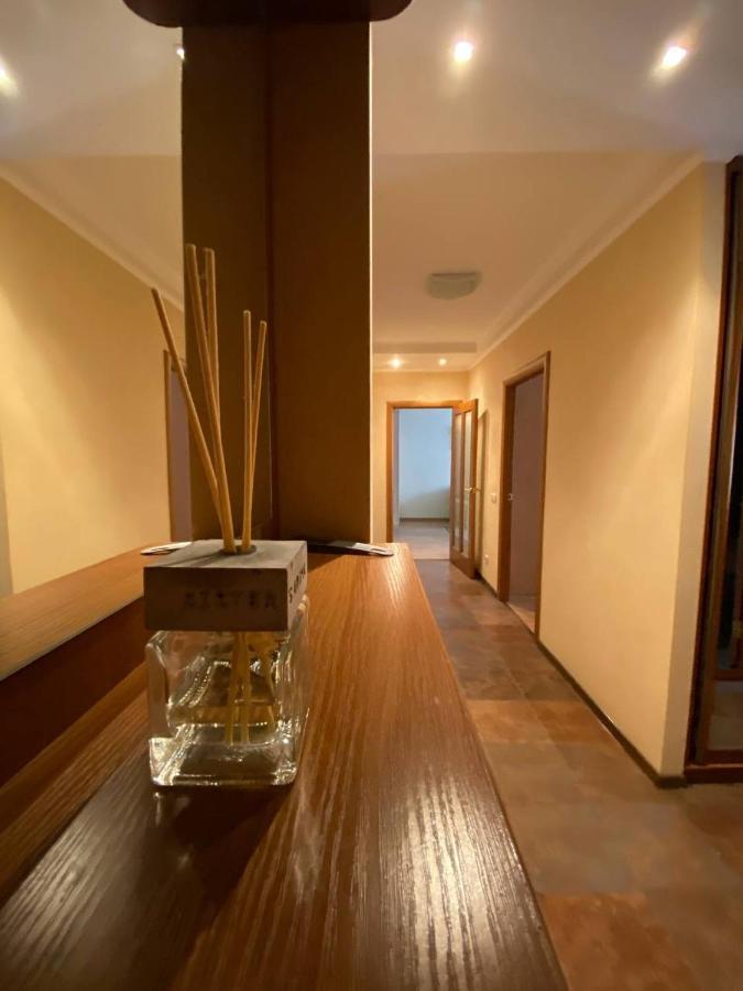 קייב Apartment Mala Zhytomyrska 10 מראה חיצוני תמונה