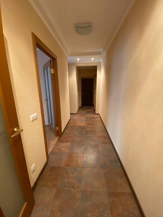 קייב Apartment Mala Zhytomyrska 10 מראה חיצוני תמונה